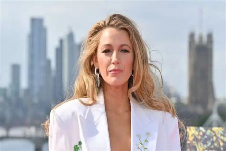 Blake Lively Measurements: The Body Stats That Make Her a Fashion Icon