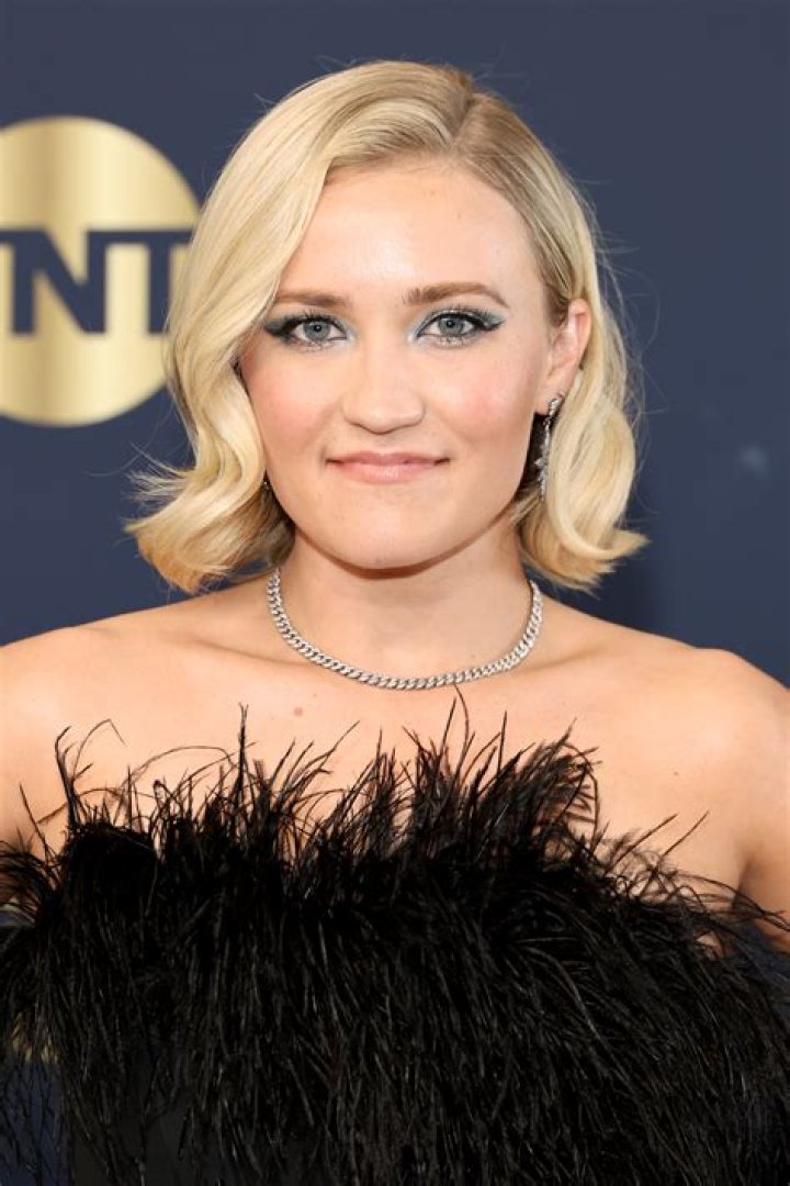 Emily Osment Nude Photos and Videos: A Deep Dive into the Rumors and Transformation