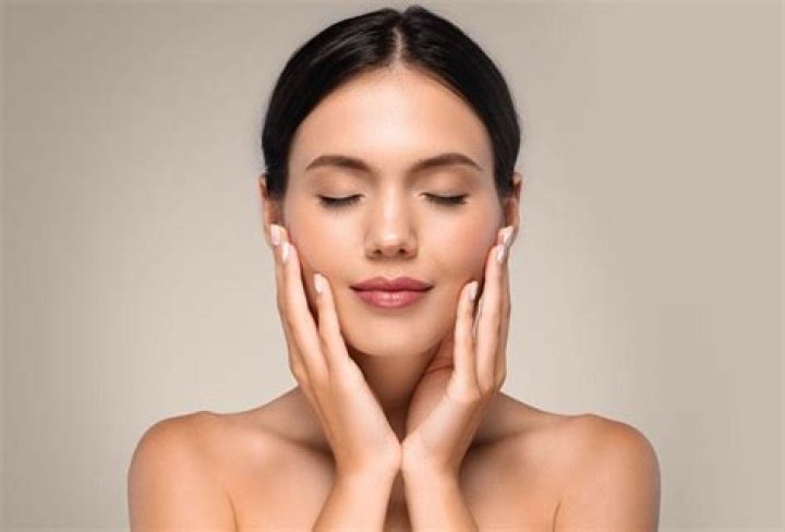 Flawless Nude Looks: The Diva&rsquo;s Ultimate Guide to Glowing Skin