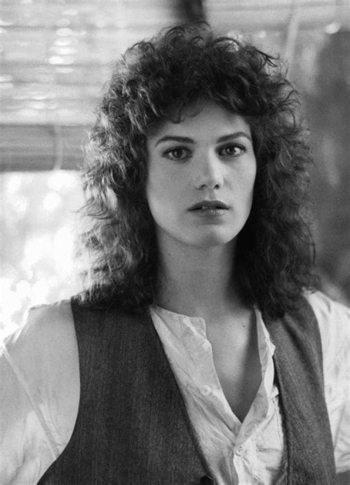 Legendary Actress Linda Fiorentino: An Exploration Of Her Iconic Roles
