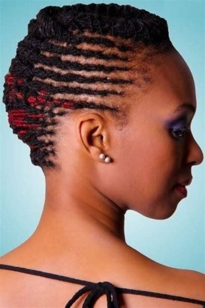 Stunning Black Short Dreadlocks For A Bold Style