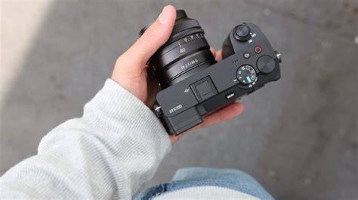 Unleashing the Potential of the Sony A6800: The Camera That&rsquo;s Ready to Rock Your World